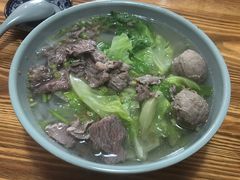 -吕记潮汕牛肉火锅(海宁海昌南路店)