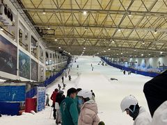 -乔波室内滑雪场