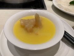 银耳椰青海底椰汤底配花雕本地鸡-一哥澳门豆捞·澳门风打边炉(高德置地店)
