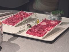 -左庭右院鲜牛肉火锅黑金店(陆家嘴中心店)