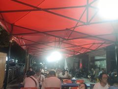 -老东镇啤酒屋海鲜加工·蒸汽海鲜·海鲜烧烤(台东店)