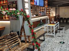-呷哺呷哺(凯旋广场店)