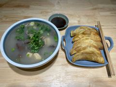 -老新隆牛肉锅贴(新街口店)