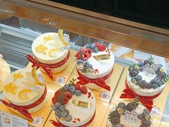 -花花卷卷·鲜食蛋糕(静安久光百货店)