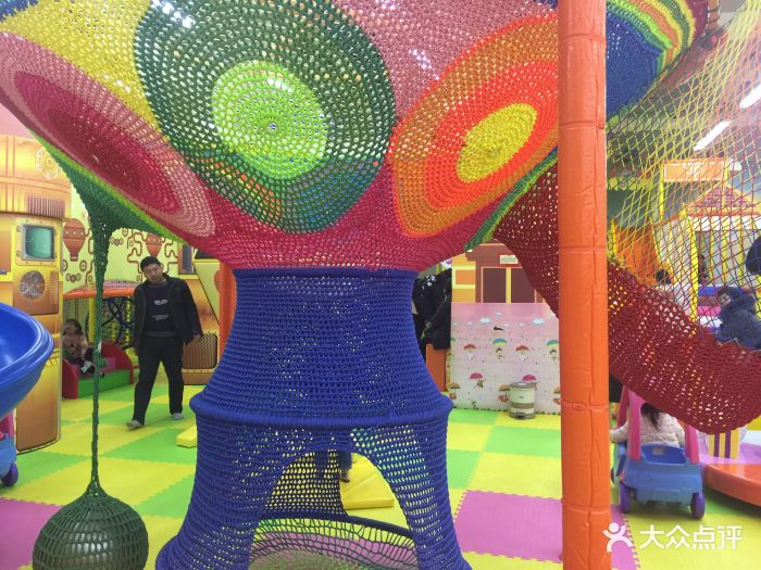 嘟嘟乐儿童乐园图片