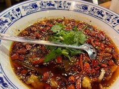 -胡桃里音乐餐厅(陶溪川店)(川湘赣菜·世界百大酒庄直供红酒·音乐表演)