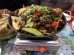 -乡土特色.冷锅鱼.牦牛肉汤锅