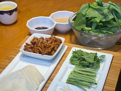 -娜仁图雅蒙古美食村(33小镇店)