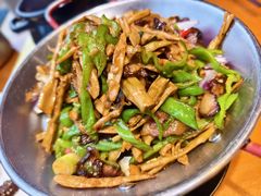 -莲餐厅·湖北菜·潜江小龙虾店(愚园路店)