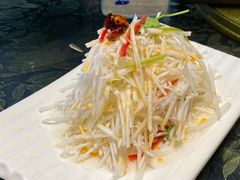 -牧场烧烤餐饮广场