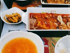 -鲲少爷烤鱼饭.螺蛳粉·清真(爱琴海店)