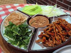 -老郑家东北春饼(龙悦居店)