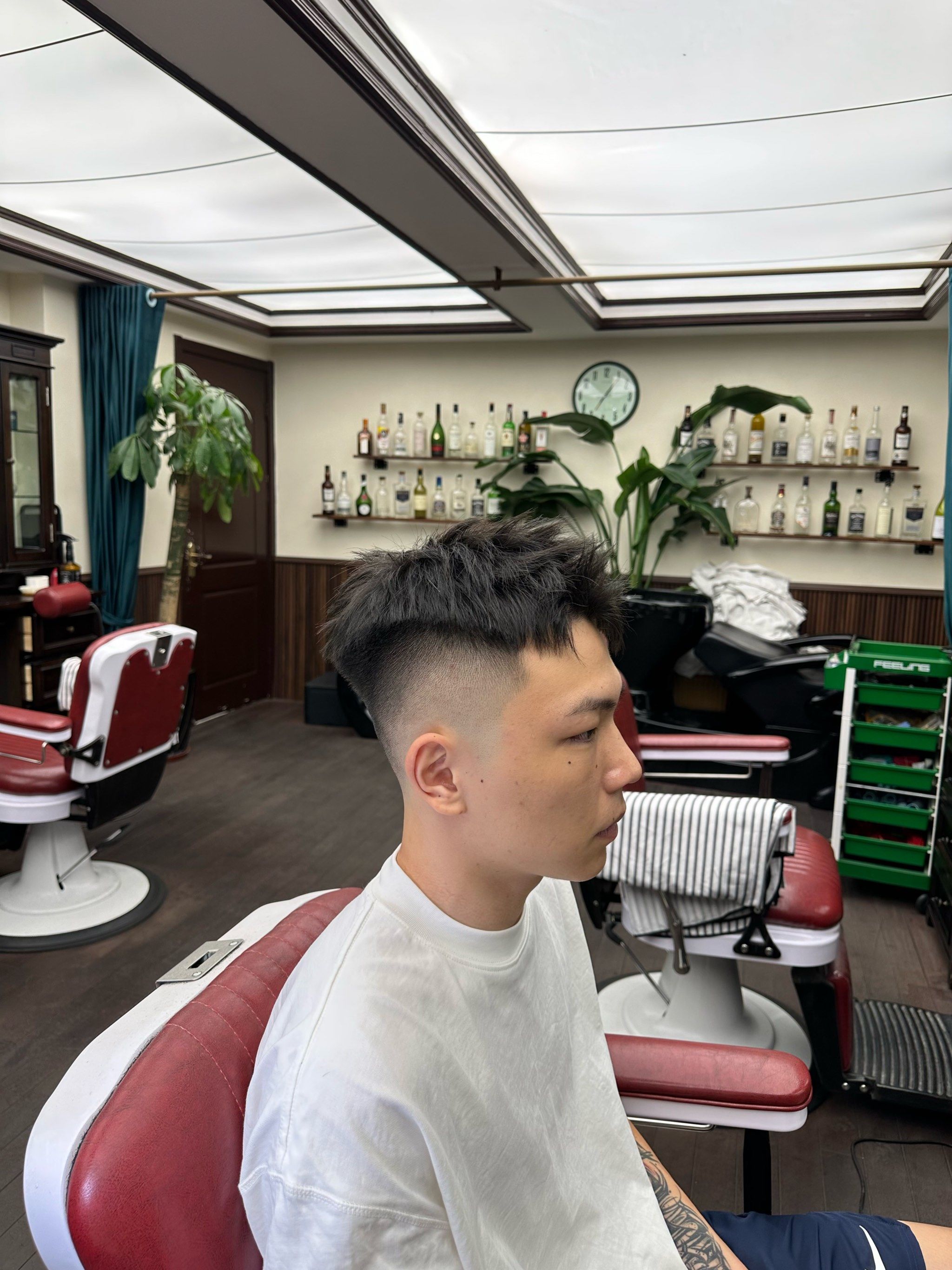 徐汇区最牛理发店[胜利]无可挑剔的一款短发