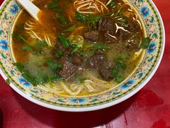 -金杨拉面王小吃面馆·牛三宝面·红烧牛肉粉