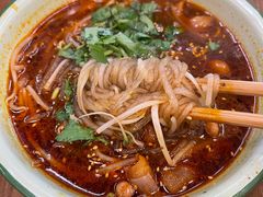 肥肠酸辣粉-脑馋粉儿(三里屯店)