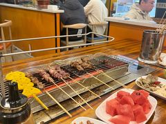-哈尔滨小酒馆·鲜肉现穿自助烧烤(康新花园店)