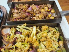 -老东镇啤酒屋海鲜加工·蒸汽海鲜·海鲜烧烤(台东店)