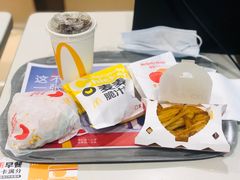 -麦当劳(轻轨曹杨路店)