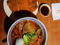 辣肉面-沪西老弄堂面馆(定西路店)