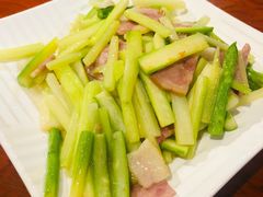 芦笋炒培根-望京一号·重庆江湖菜(工体店)