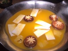 红颜花胶鸡锅-湊湊火锅·茶憩(上海合生汇店)