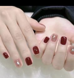 -桃色美甲沙龙