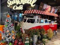 -StayReal Cafe(长宁来福士广场东八区店)