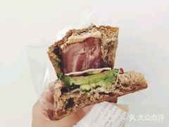 -多乐之日(田林东路店)
