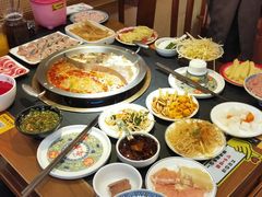 -沸炉重庆老火锅(军事博物馆店)