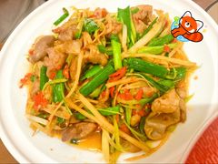 -叁煨蹄花·下饭盐帮菜(人民广场店)