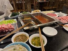 -百年川椒重庆老火锅(光谷店)
