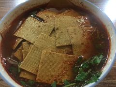 红油米线-老字号杨坡红油米线腊汁肉夹馍(东四道巷店)