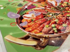 -黄记煌三汁焖锅(新佳丽江汉路店)