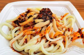 Sheng's Noodles with Sauce