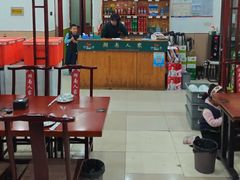 -湖南人家湘菜馆(镇江路店)