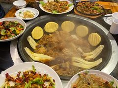 -人民公社铁锅炖·东北菜(卫国道店)