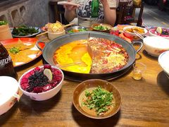 -萍姐火锅·公路夜市(武汉首店)