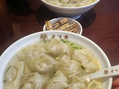 刀鱼馄饨-老半斋(福州路店)