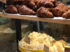 焦糖牛角包-PAPER STONE BAKERY(天环店)