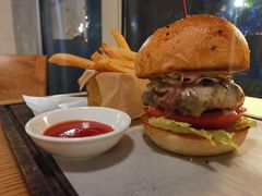 特制牛肉汉堡-EN SPACE恩空间