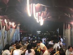 等位区-周幺妹重庆老火锅(银泰城总店)