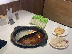 -爱有声毛肚串串火锅自助(龙之梦大都汇店)