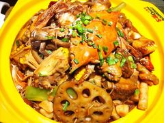 -多嘴肉蟹煲(万达店)
