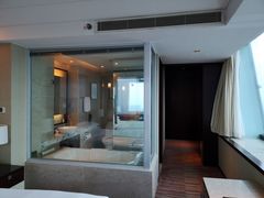 -上海龙之梦万丽酒店