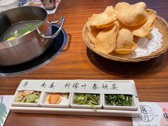 -樾餐厅泰式海鲜火锅(民歌湖店)