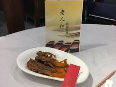 -老人和饭店(淮海中路店)
