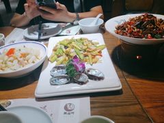 -黄泥岗·地道湖北菜(奥特莱斯店)