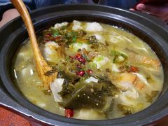 -周鱼小馆石锅酸菜鱼(活力汇店)