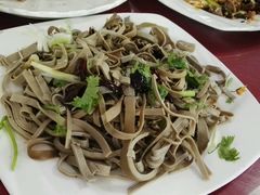 -溢心园香河肉饼总店