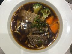 -康师傅私房牛肉面(马泉营奥莱店)